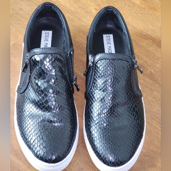 Steve Madden Black Boat Shoes Flats with Zippers Sneakers - Picture 5 of 7